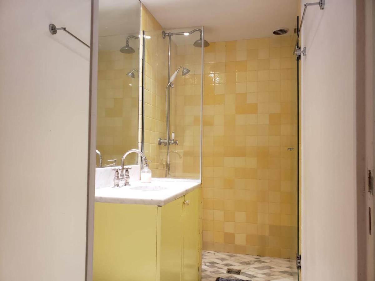 Louvre St Germain Rue Verneuil Appartement Parijs